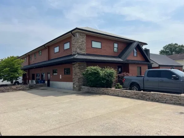 32 Gary Dr #B, Huntington, WV 25705