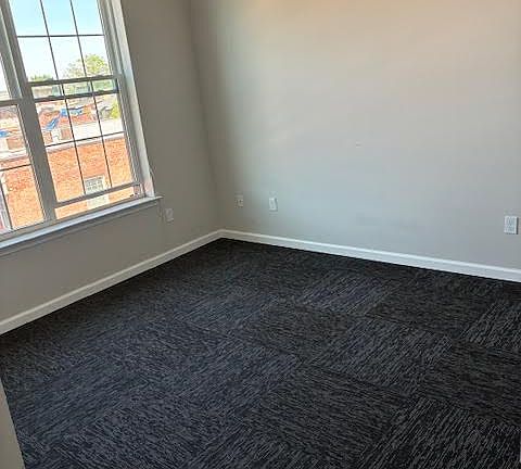 4th image of 35 Catharine St #7e030d45e