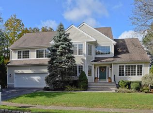 63 Ridge Dr, Montville, NJ 07045