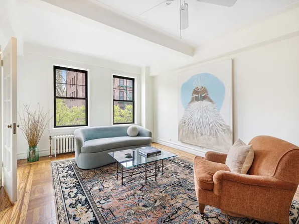 141 East 3rd Street 3H image 2 of 10