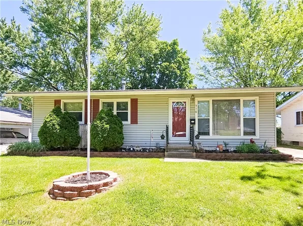516 Grosvenor Ave NW, Massillon, OH 44647