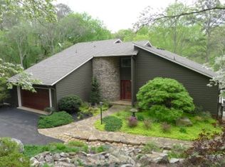 1291 Twin Coves Dr, Lenoir City, TN 37772