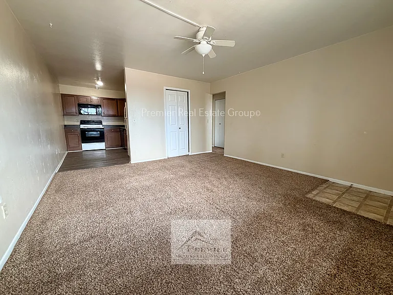 1480 Hathaway Dr #F — Photo 4