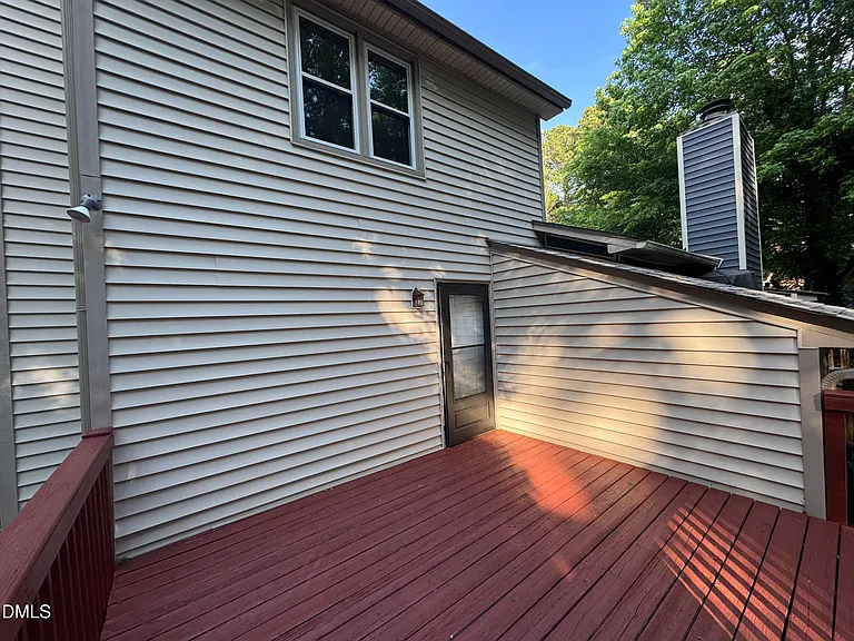 4200 Bertram Dr — Photo 12