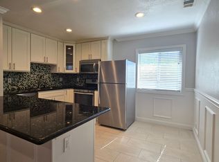 450 California St #8, Santa Clara, CA 95050