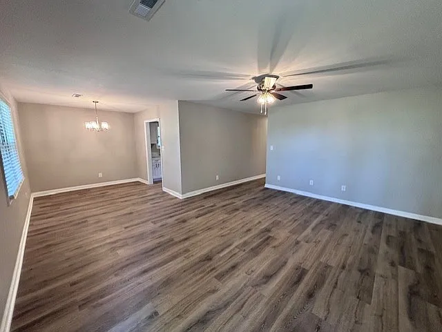 2 bed, 1.5 bath, 1050 sqft, $1,250 — Photo 2