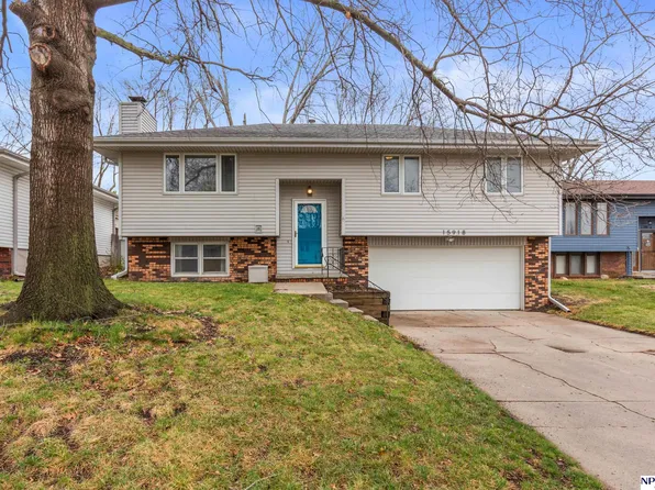 15918 Arbor Cir, Omaha, NE 68130