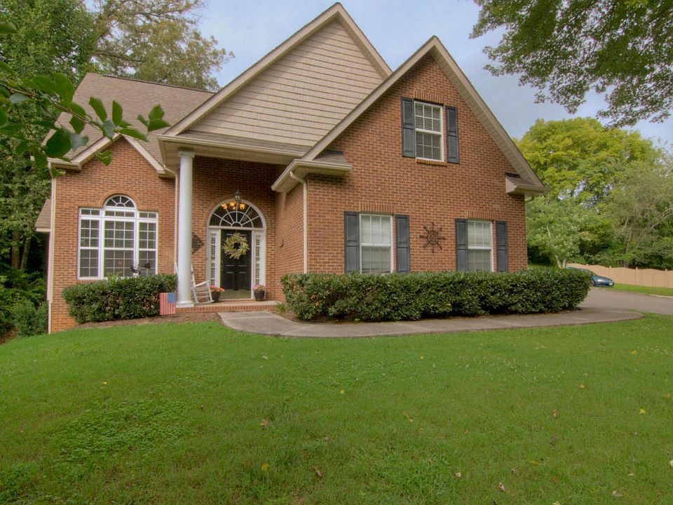 1st image of 10700 Ashford Dr