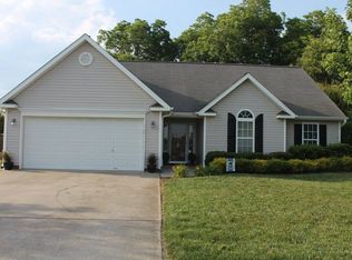 2475 Wynbrook Dr, Winston Salem, NC 27103