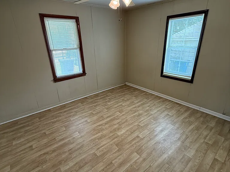 2134 N Norfolk Ave — Photo 10