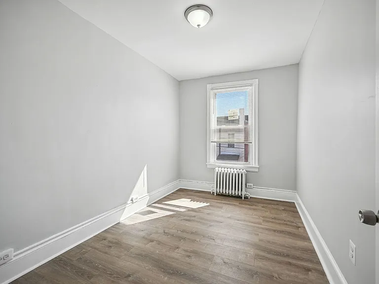 167 V St NE — Photo 7