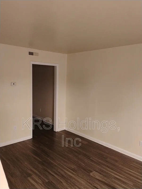 2202 Williamsburg Rd — Photo 1