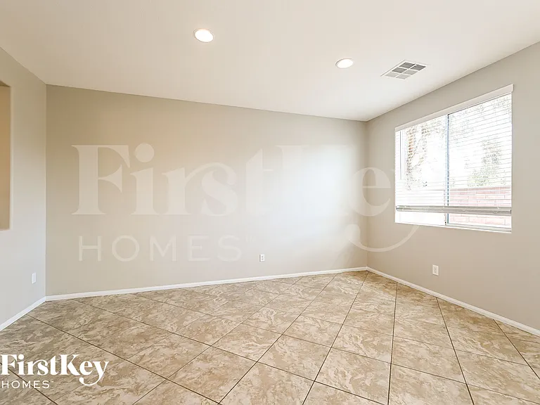 8324 Mokena Ave — Photo 11
