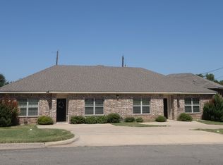 2215 Breezy Dr, Waco, TX 76712