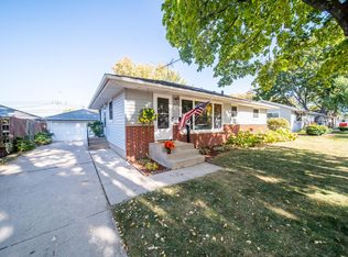 2215 23rd St NW, Rochester, MN 55901