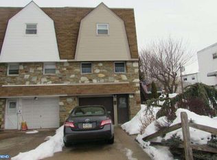 1919 Tomlinson Rd, Philadelphia, PA 19116