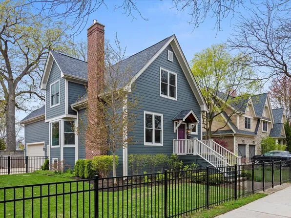 629 Prairie Ave, Wilmette, IL 60091