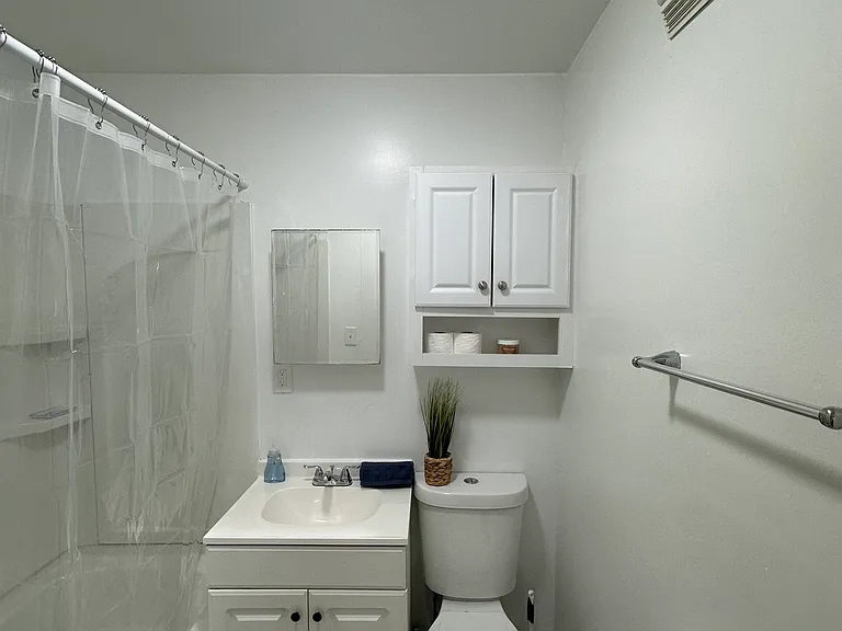 35 Maud St #2 — Photo 42