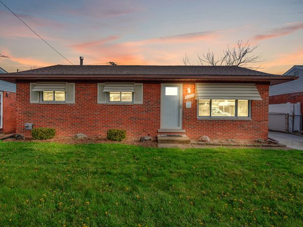 32542 Fernwood St, Westland, MI 48186