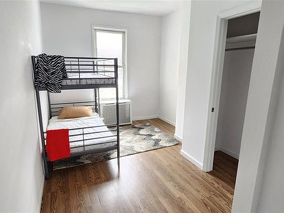 4th image of 37-17 Greenpoint Ave #2
