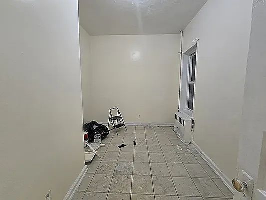 3rd image of 5409 Avenue O APT 5