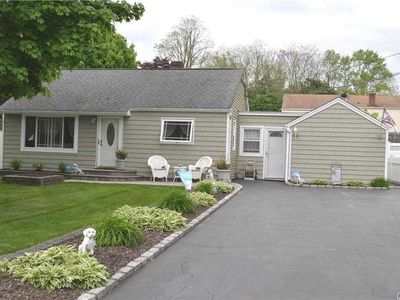 20 Gould Rd, Centereach, NY, 11720