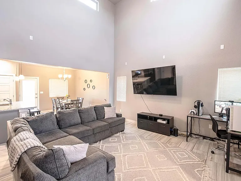 13713 Olney Ave — Photo 6