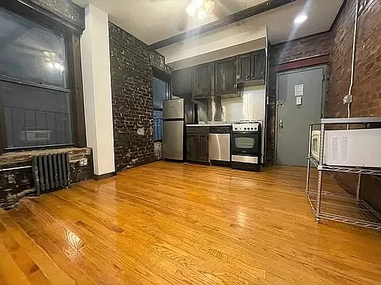 Rented by PocketBroker Inc | media 14