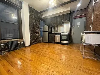 Rented by PocketBroker Inc