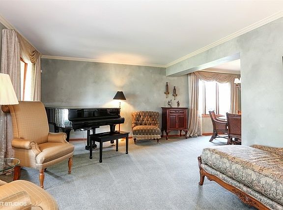 4th image of 8587 Wyman Dr