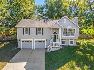 1660 Bayberry Ln, Barnhart, MO 63012