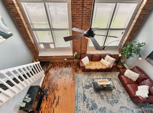 201 S Hoskins Rd APT 126, Charlotte, NC