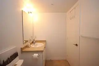 4th image of 121 Queen St #514