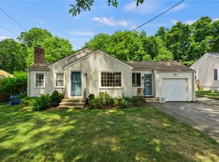 9 Milton Rd, Barrington, RI 02806