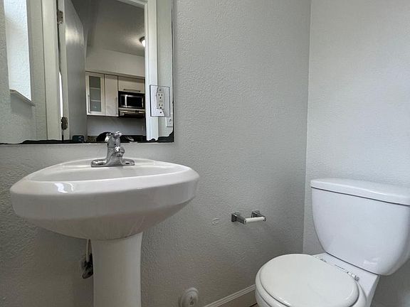 5th image of 2180 Bay Dr Unit 7A-2180-7A