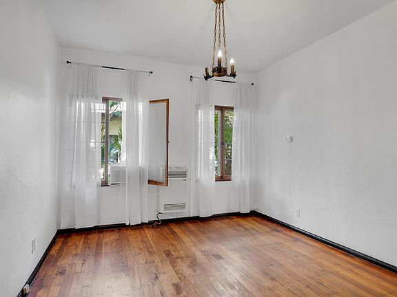 3rd image of 2270 N Beachwood Dr APT 2