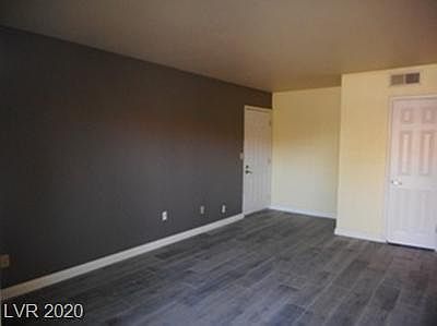 5th image of 4400 Sandy River Dr Unit 1