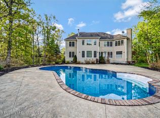 272 Windsor Way, Roaring Brook Township, PA 18444