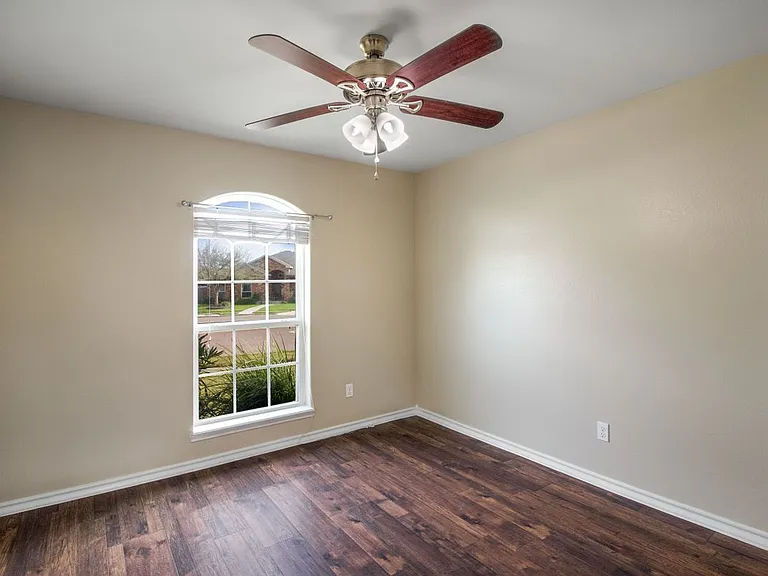 3825 Kangaroo Ct — Photo 20