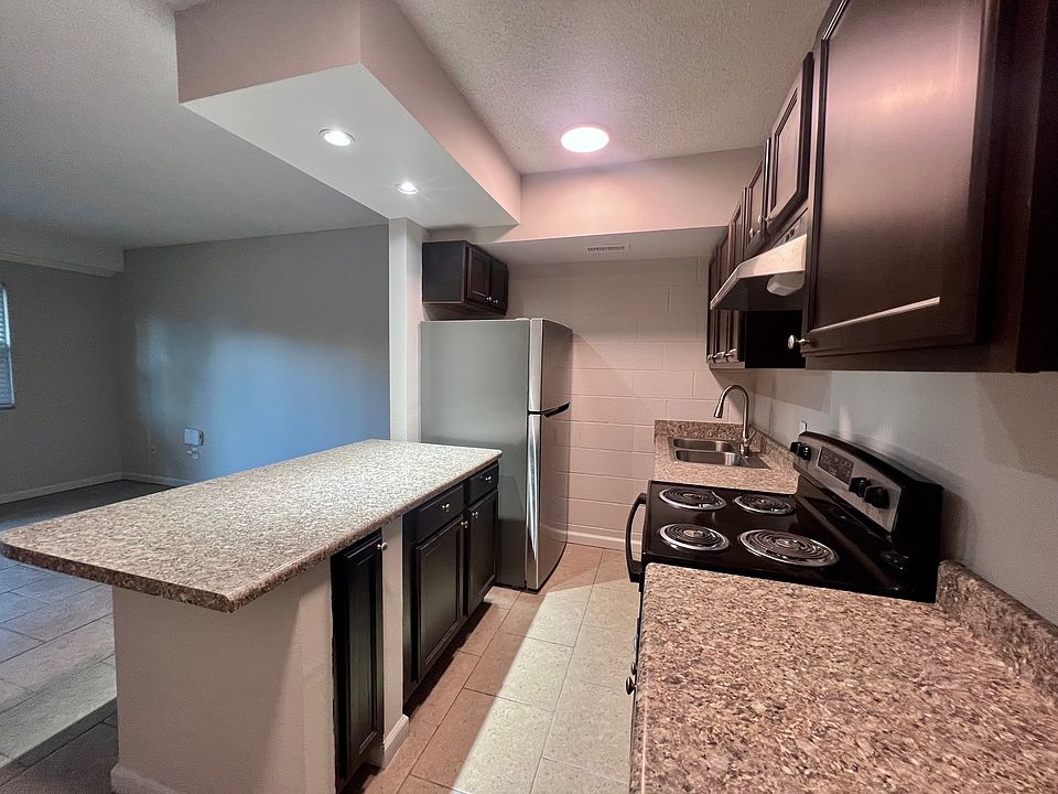 Apartment 202 - Available 11/19/2024