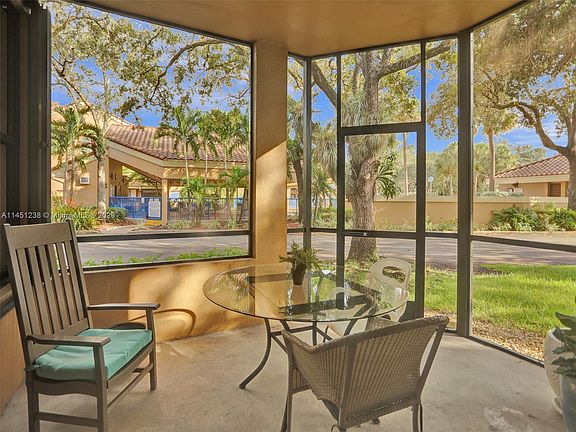 2nd image of 15533 Miami Lakeway N #10119