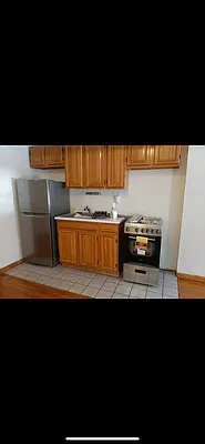 Rented by Danielle Stoller, LREB | media 5