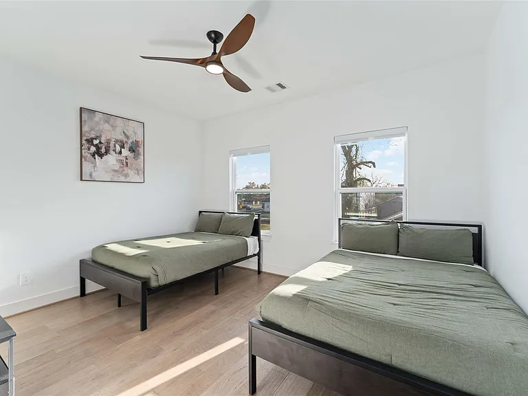 3034 Gray St #B — Photo 16