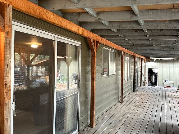 4th image of 18515 Freight Road Ln