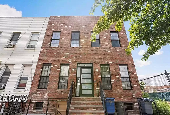 Rented by Pear NYC LLC | media 11