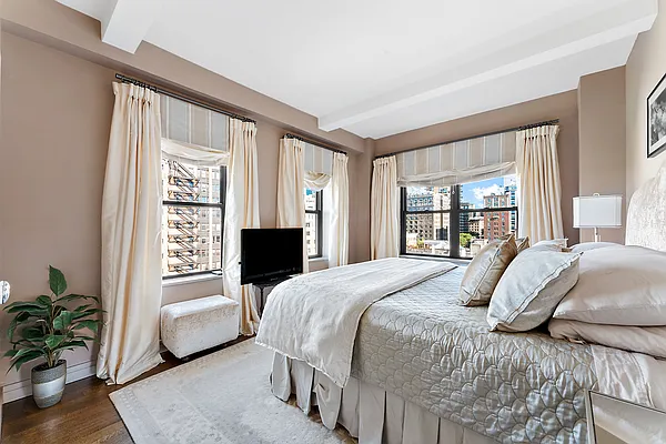 Sold by Brown Harris Stevens | media 6
