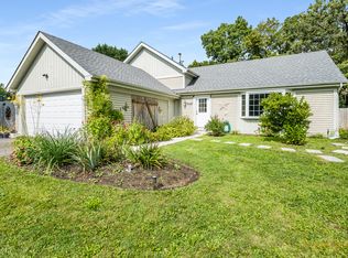 11402 Halma Ln, Woodstock, IL 60098