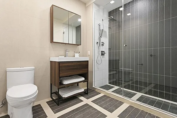 Rented by Zjama Realty Corp | media 23