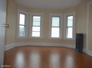 326 Saratoga St #3C, Boston, MA 02128