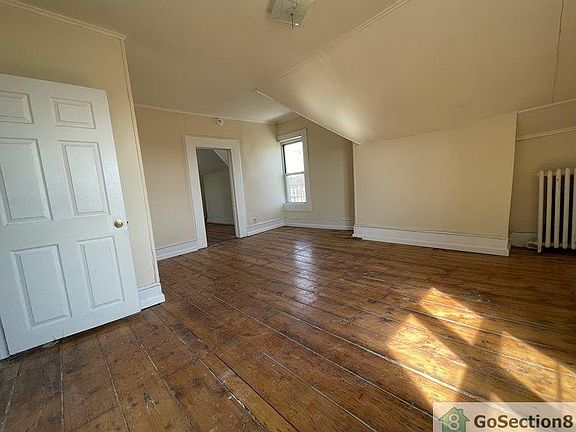3rd image of 76 Boyd St #3A